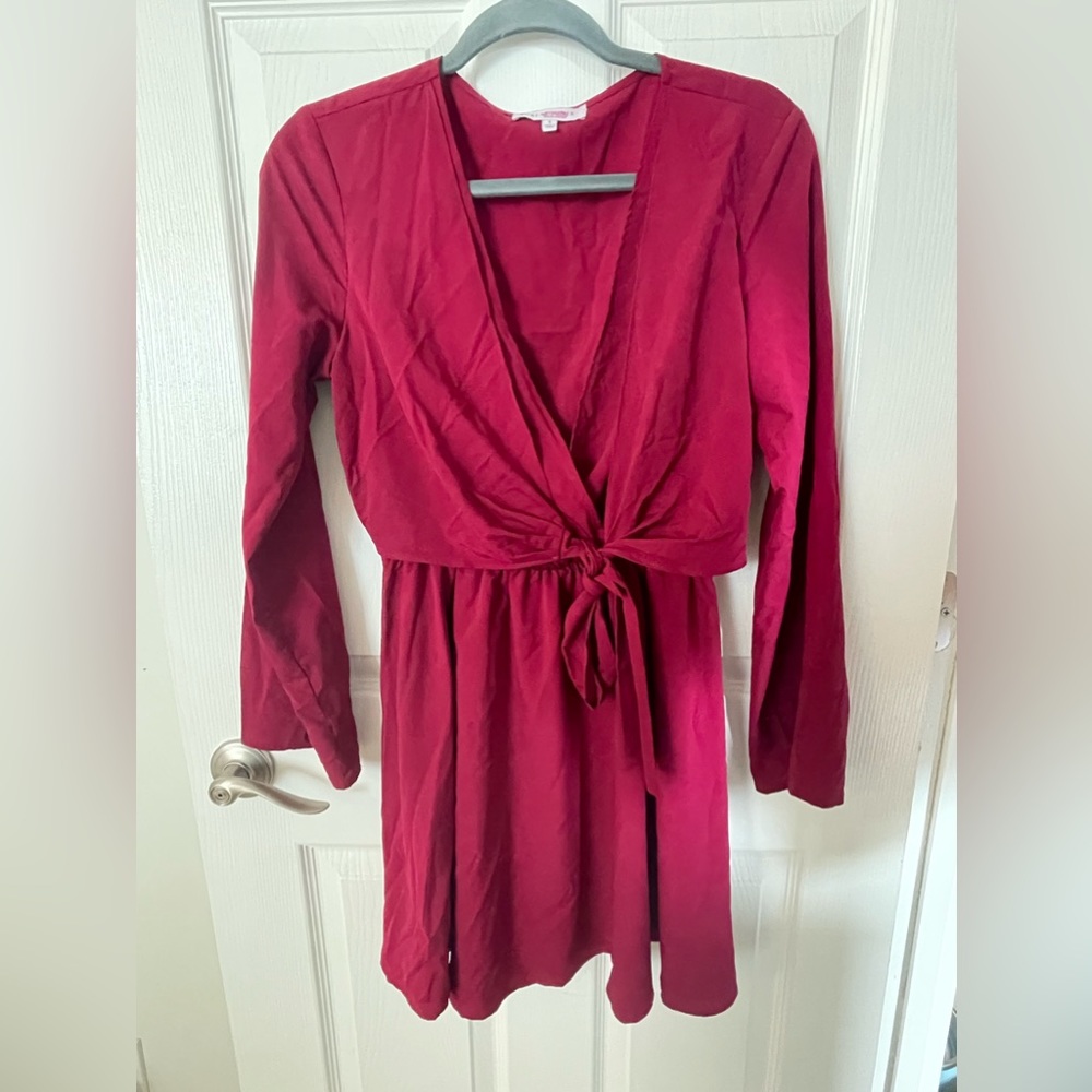 Magenta Great Jones stretch tie front dress